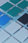 The lead oxide free colors have a high color brilliance and are chemically resistant. © Fraunhofer ISC / K. Selsam-Geißler